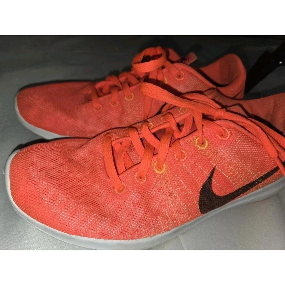 Women's Nike Flex Fury Neon Orange Lightweight Running Shoe Size 7 Athletic wear